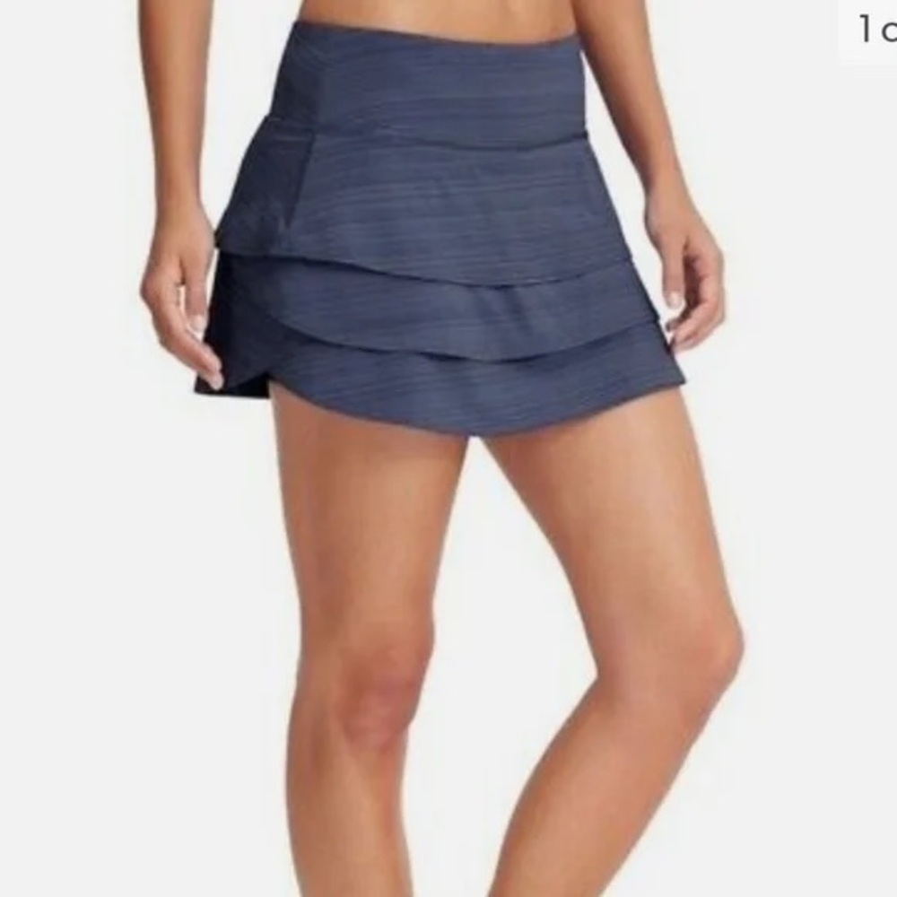 Athleta Women’s High Rise Swagger Navy Blue Striped Layered Skort size XS EUC